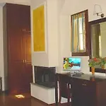 Pelias Hotel Portariá