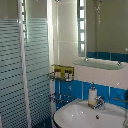 Pelias Hotel 3*