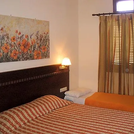 Pelias Hotel Portariá