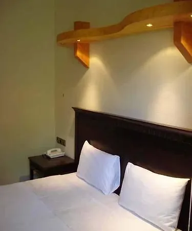 Pelias Hotel
