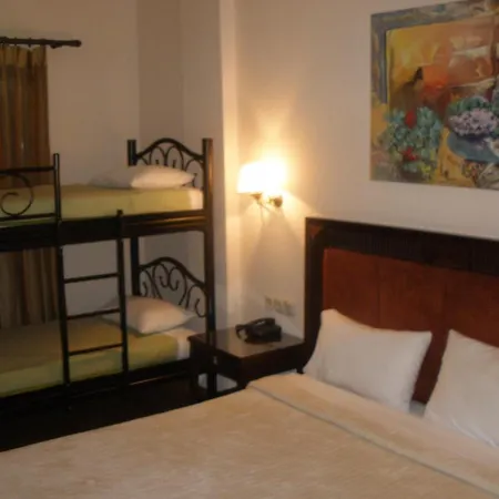 Pelias Hotel Portariá